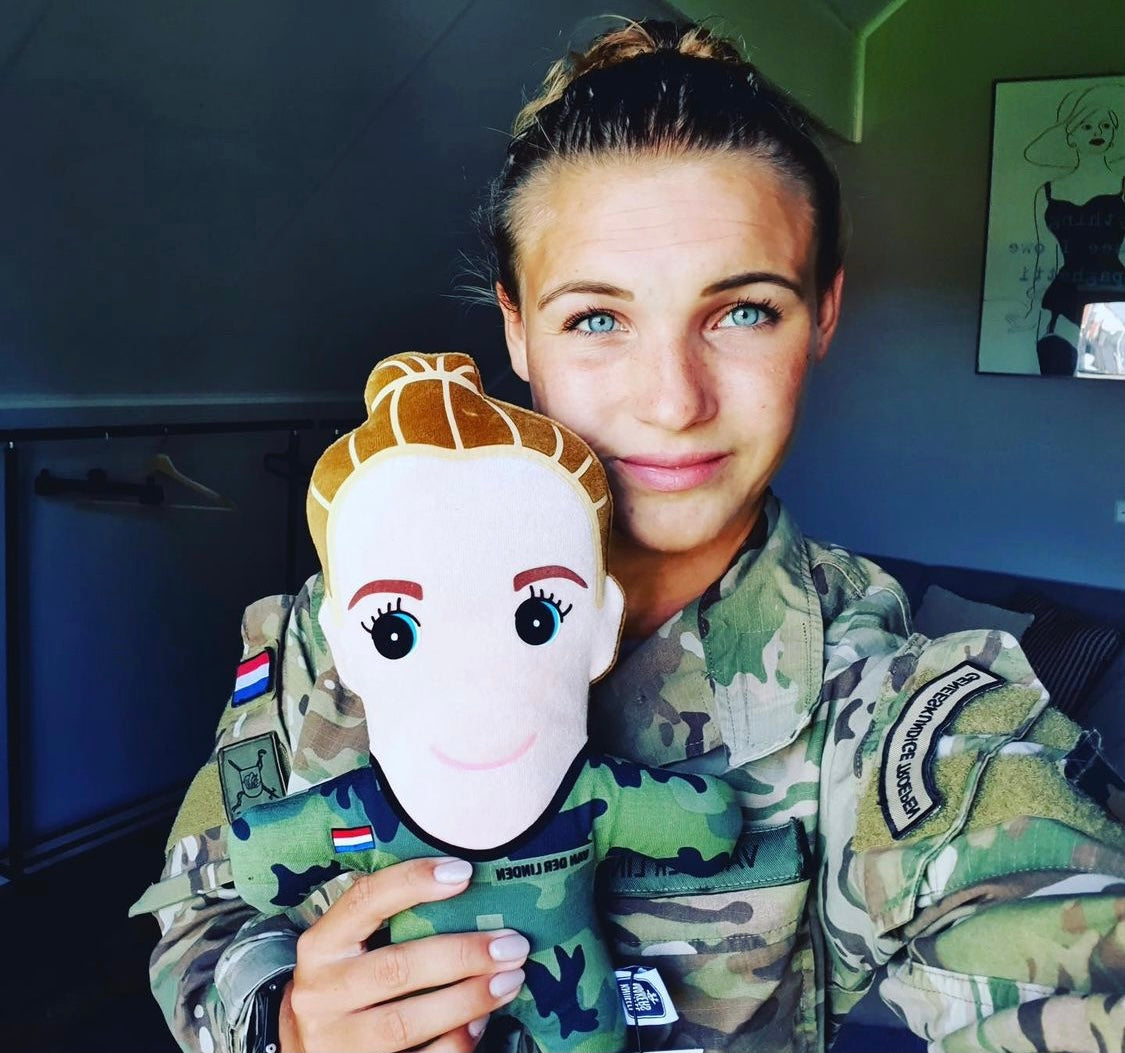 Knuffelportretje defensie