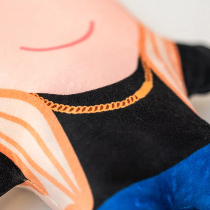 Een close-up van een ketting bij een knuffelportretje